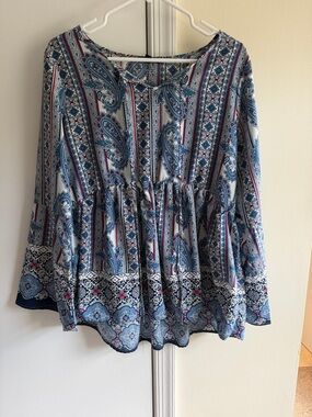 Signature Studio Blue White Paisley Tunic Top